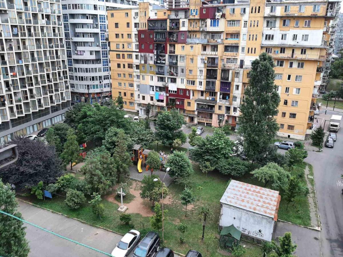 Mindia'S Apartment Batumi Exteriör bild